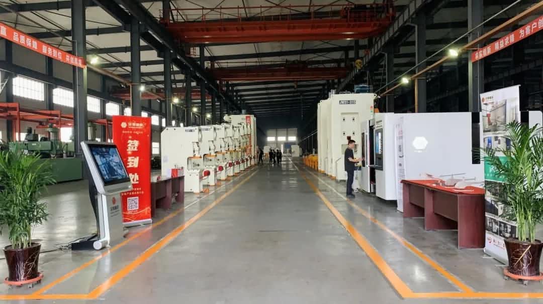 D&uuml;nya Basın Tesisi-2