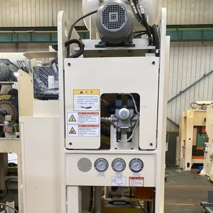 25ton kapasiteli JL21-25 İnme Ayarlanabilir Pres Makinesi