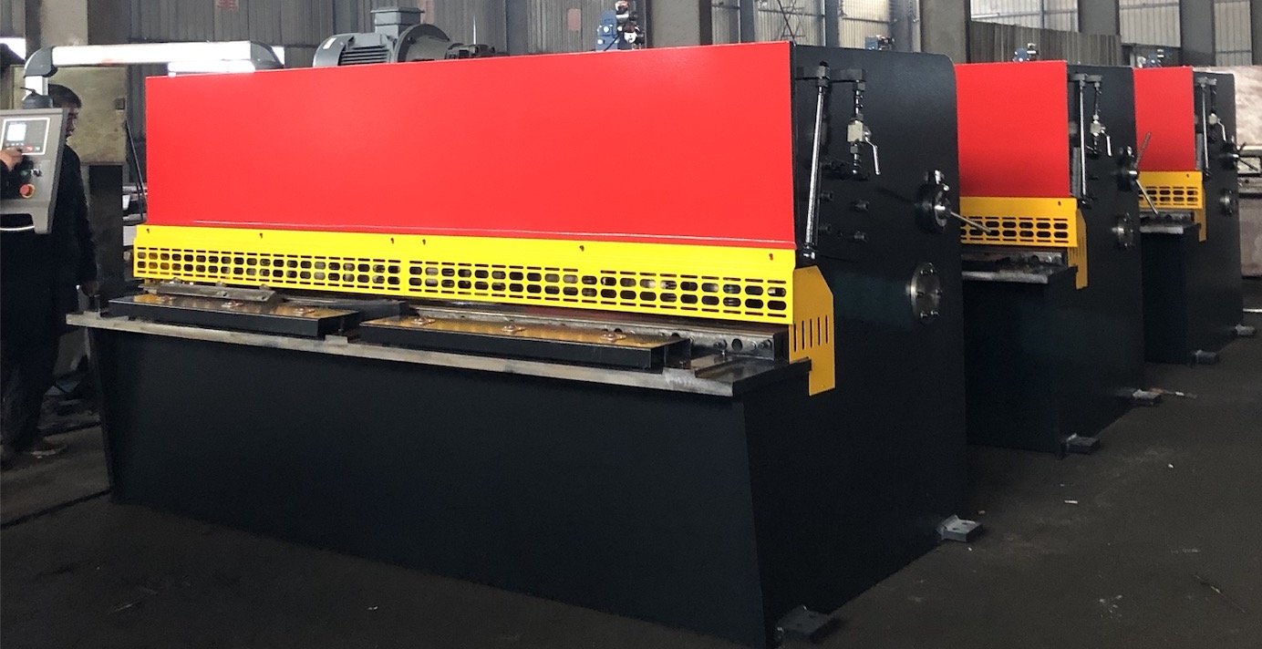 QC12y Kesme Makineleri