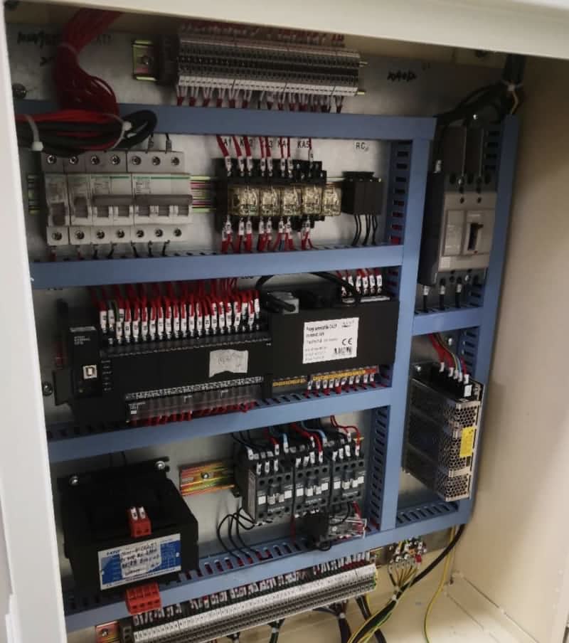 İnme ayarlanabilir basın dolabı